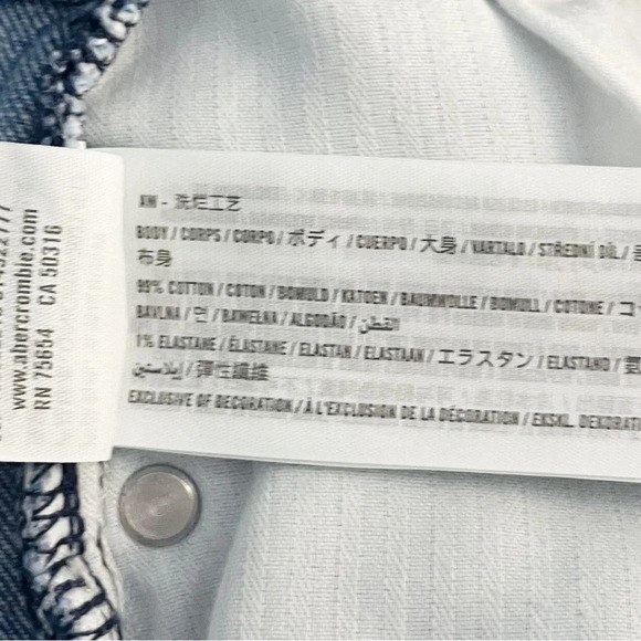 Abercrombie & Fitch The '90s Straight Ultra High Rise Distressed Jeans - Picture 11 of 11